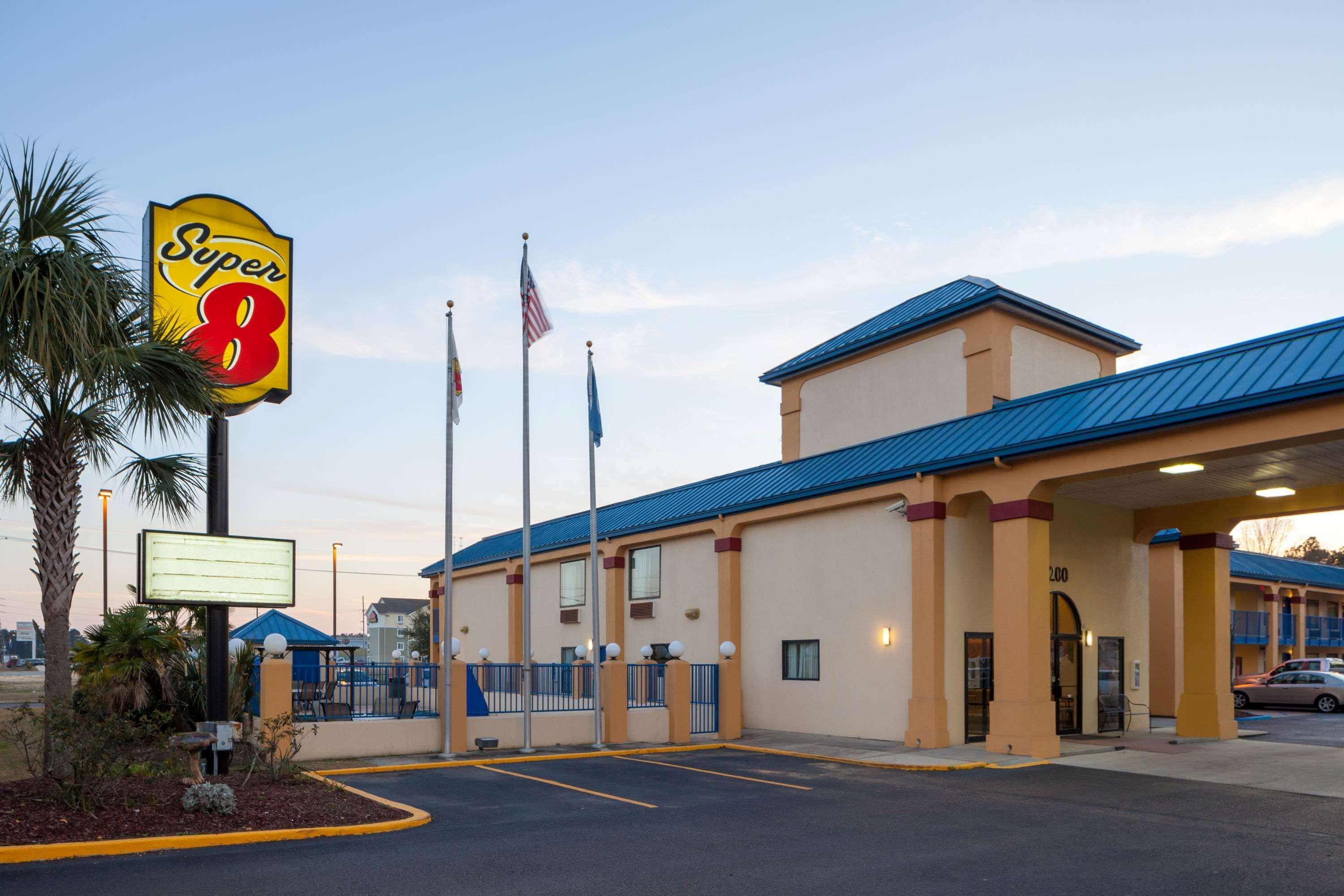 Super 8 By Wyndham Hammond Hotel Exterior foto